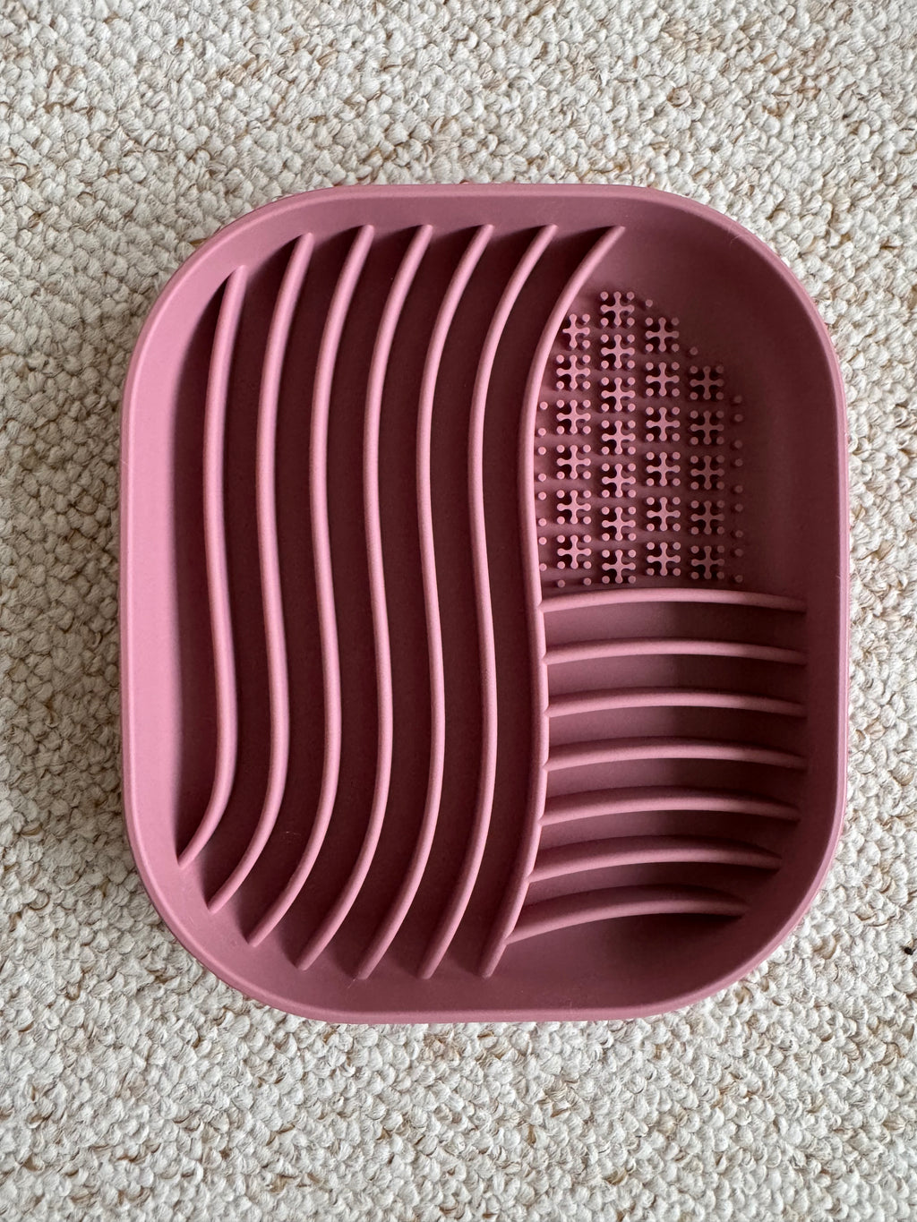 Tapis de léchage / Gamelle anti glouton