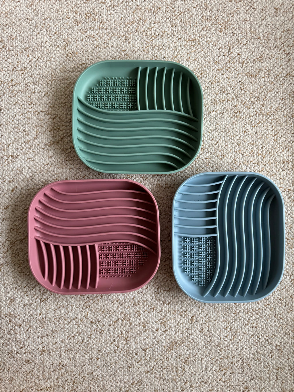 Tapis de léchage / Gamelle anti glouton