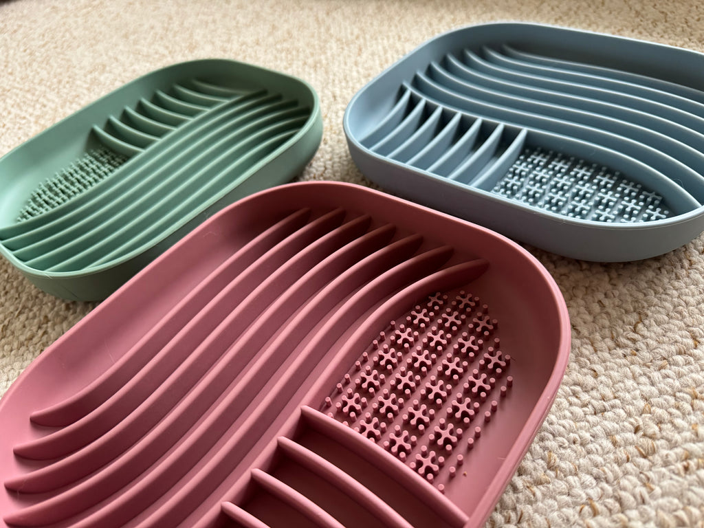 Tapis de léchage / Gamelle anti glouton